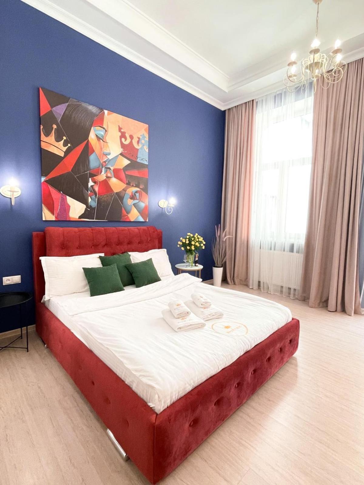 Royal Apartment On Slovatskogo 8 Lviv Exterior foto